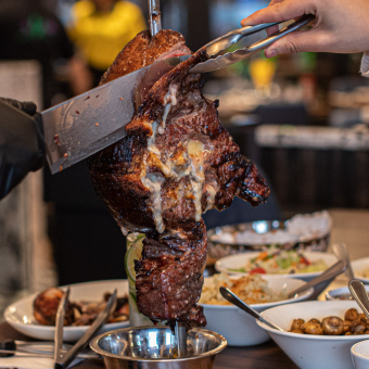 viande et couteau